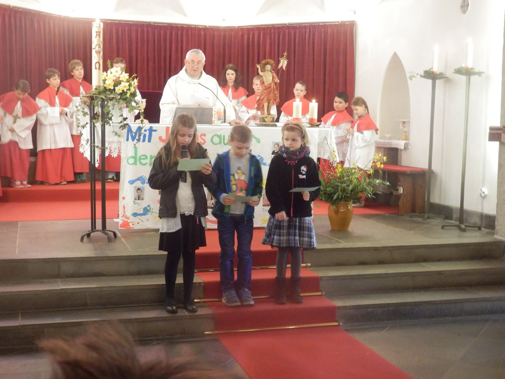 Vorstellung der Erstkommunionkinder in Fels