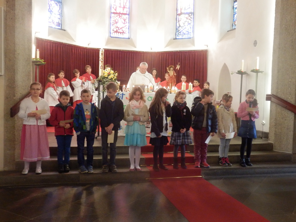 Vorstellung der Erstkommunionkinder in Fels
